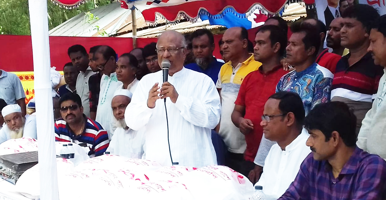 এ সরকার জনগণের ভোটে হয় নাই তাই বন্যায় তাদের পাশে নাই