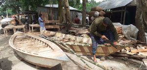 বর্ষায় কদর বেড়েছে নৌকার