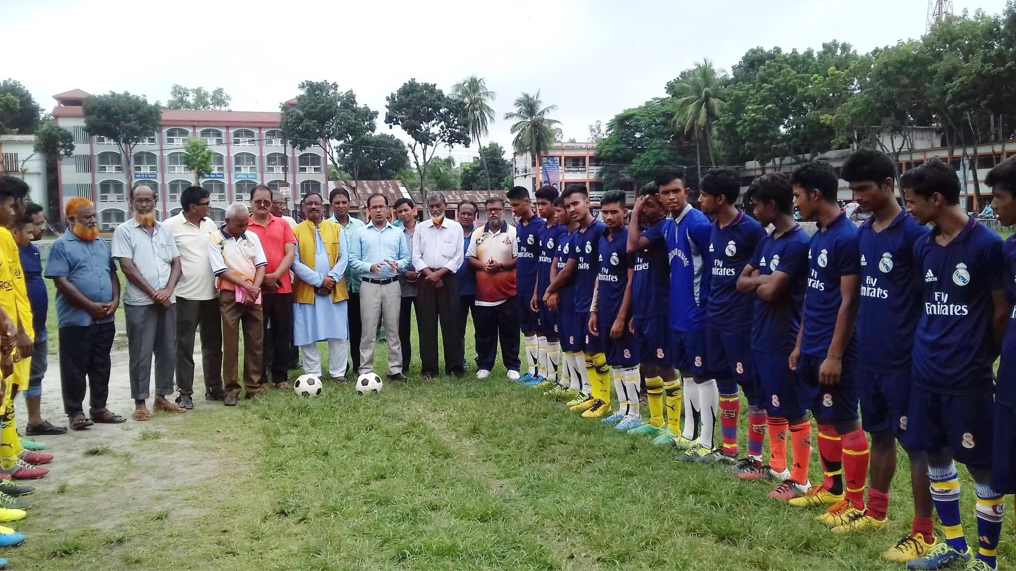 ভূঞাপুরে বঙ্গবন্ধু গোল্ডকাপ ফুটবল টুর্নামেন্টের উদ্বোধন